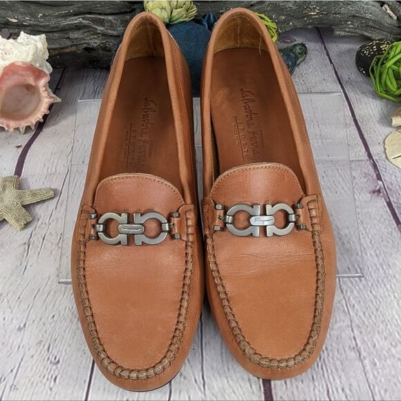 Salvatore Ferragamo Gancini Moccasin Loafers - Size 8.5 (2A) - Picture 1 of 10